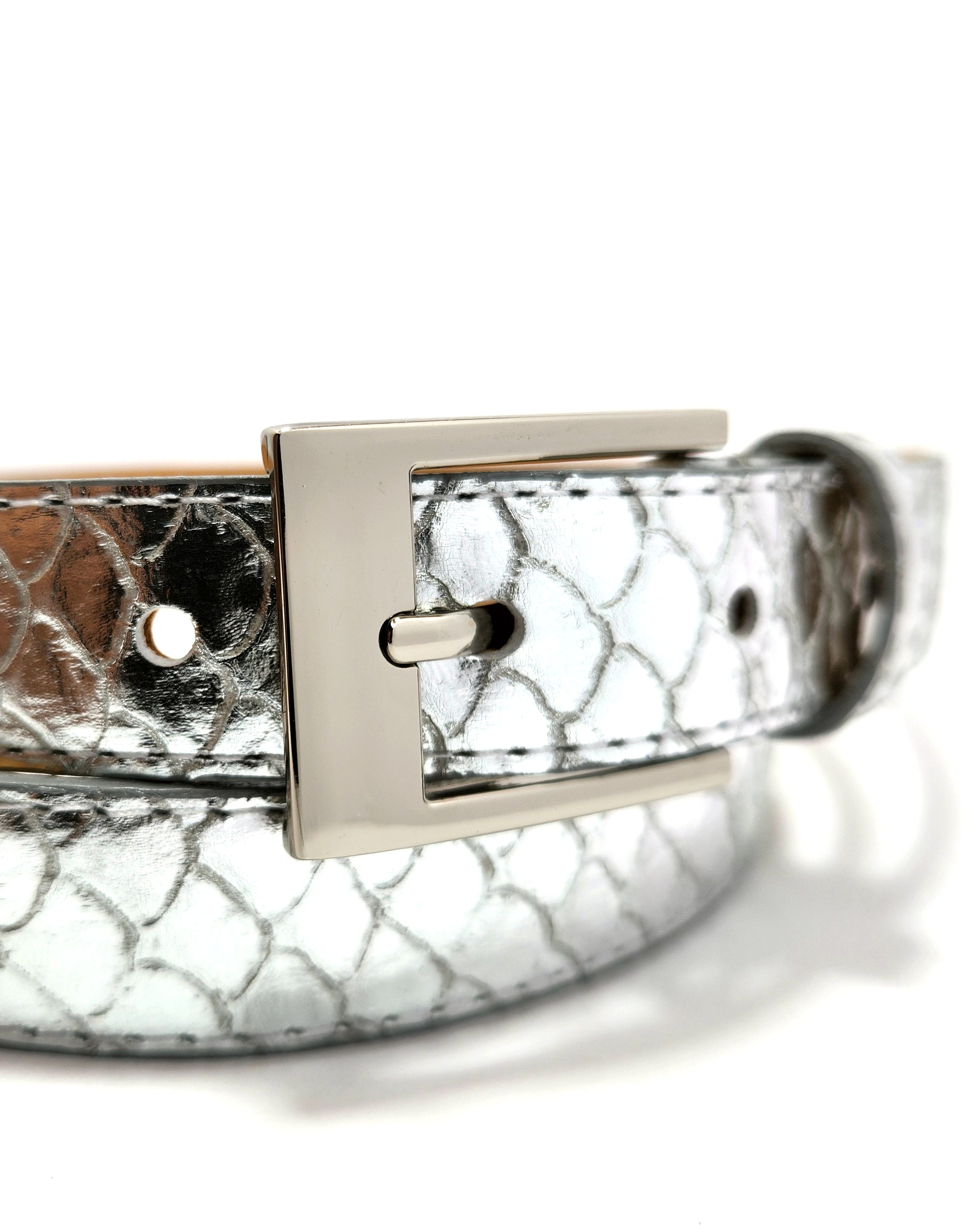 Amalia Scales Plata