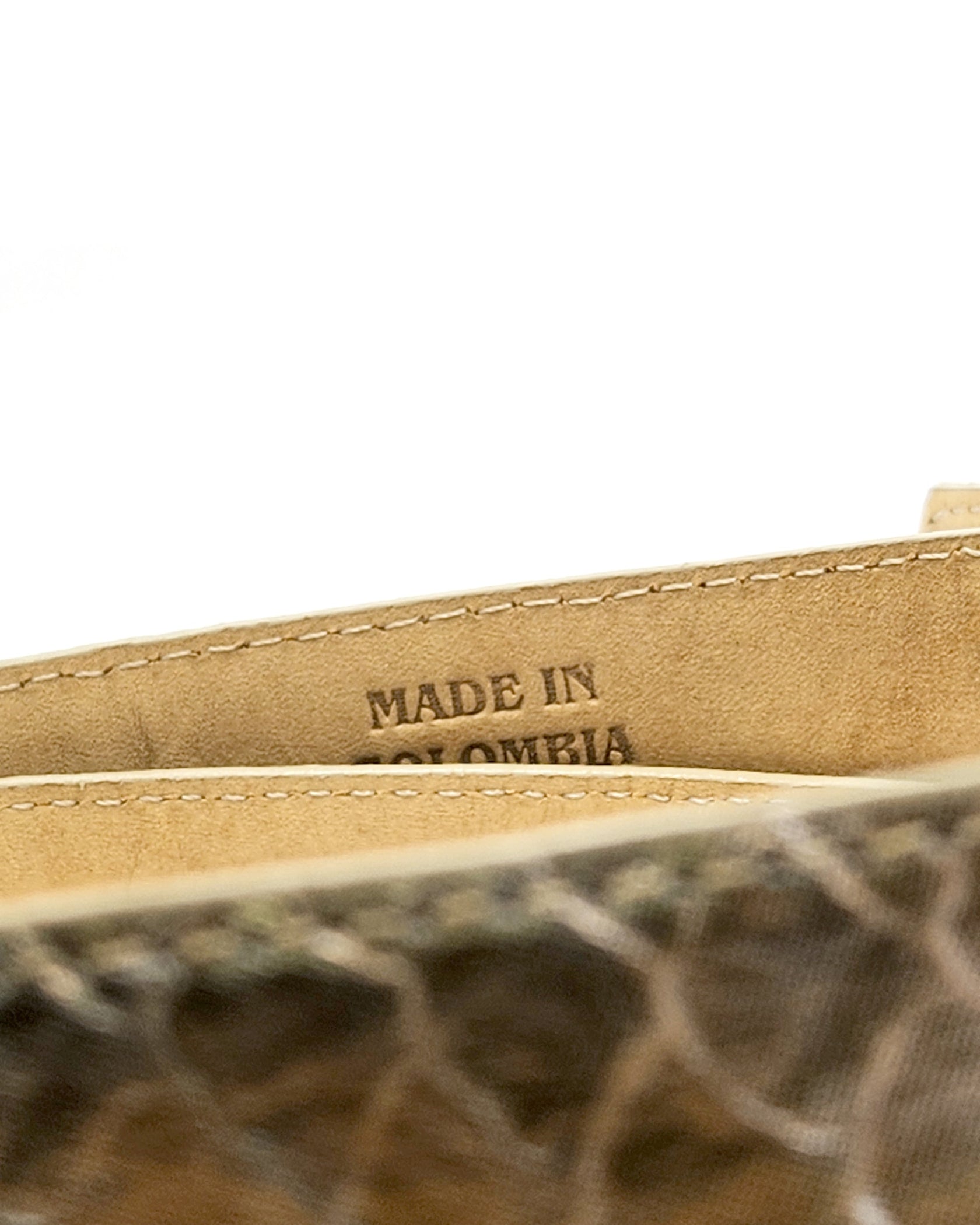 Amalia Scales Oro