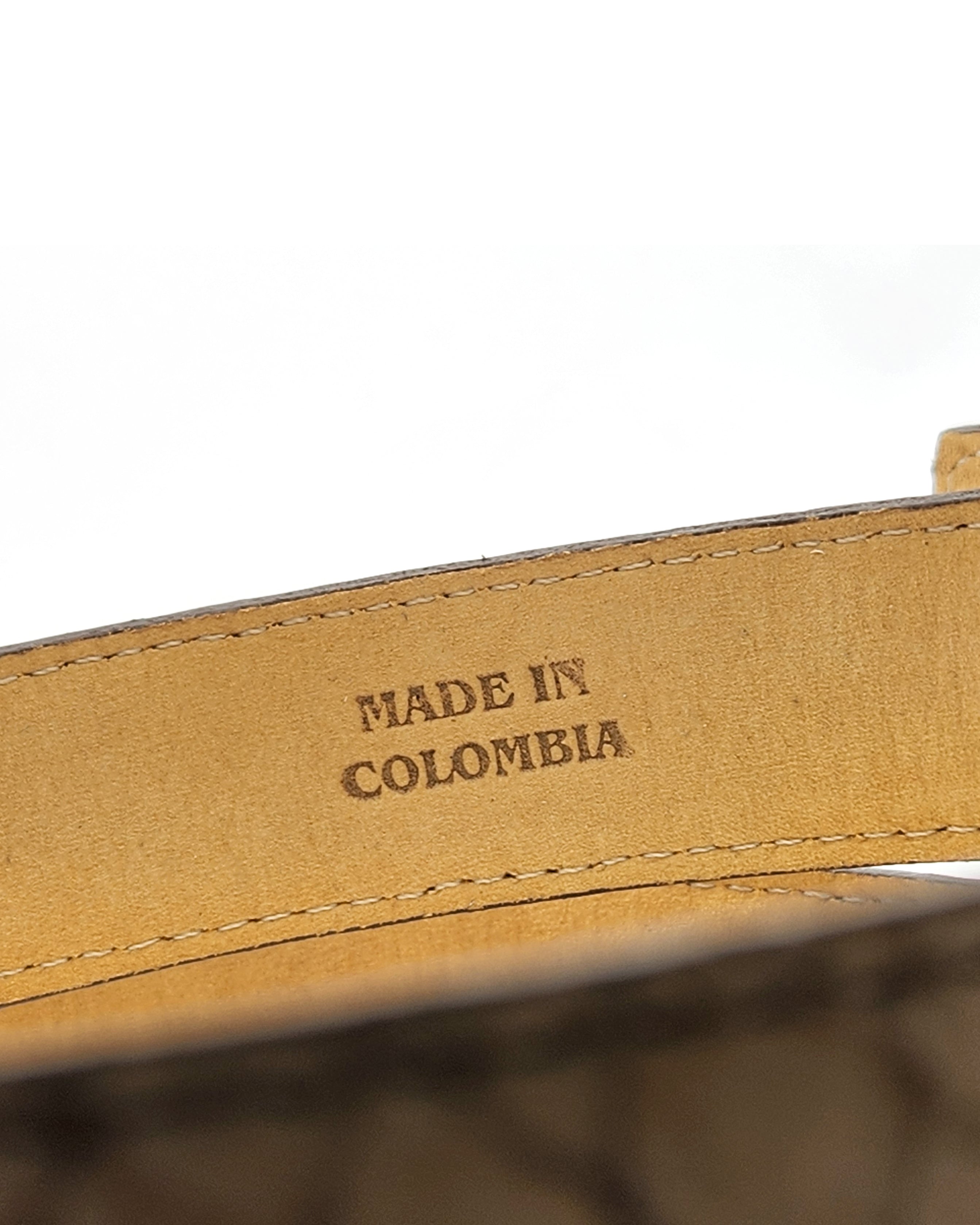 Angelika Scales Café Pastel